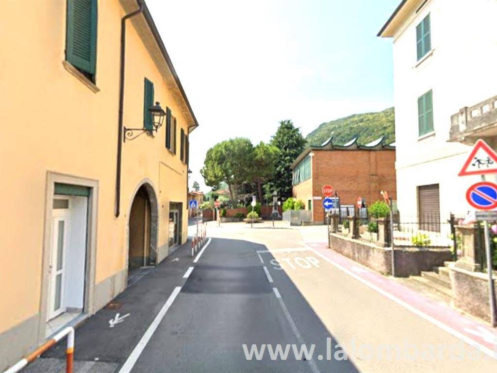 Immobile a Airuno in Piazza IV Novembre, 1 - Foto 3