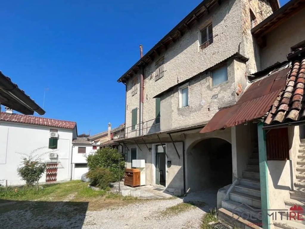 Villa a Borgo valbelluna in Via 22 Marzo, 3 - Foto 3