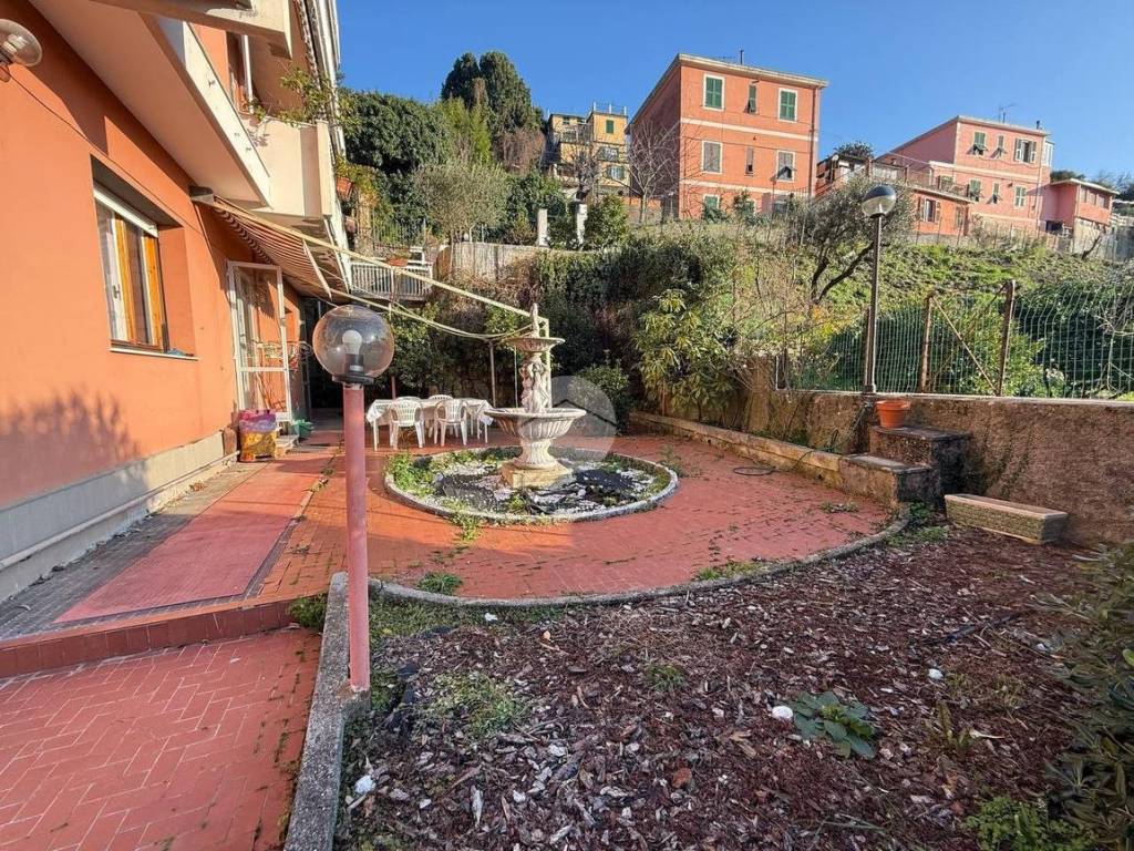 Appartamento a Genova in Via Pasquale Berghini, 35 - Foto 2