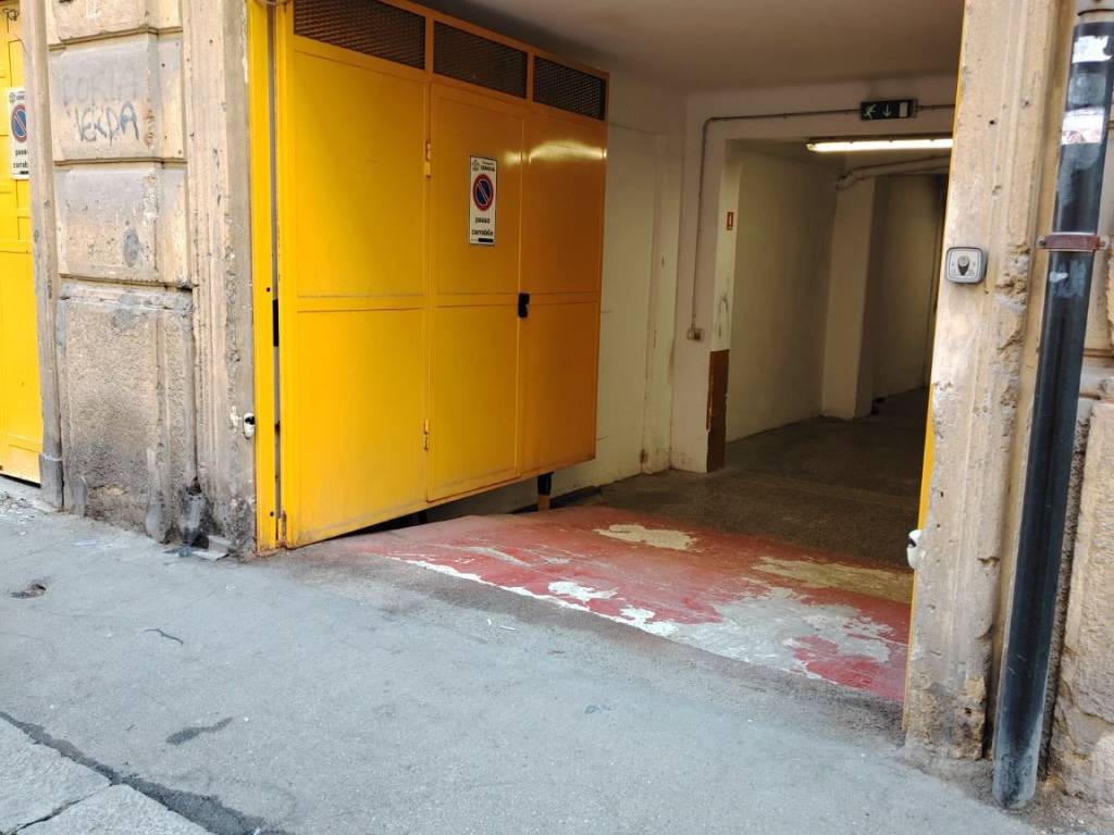 Box / garage a Genova in Via Giuseppe Galliano - Foto 2