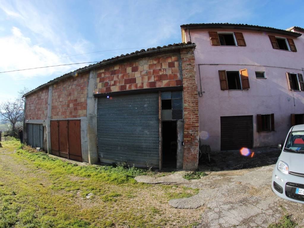 Casa indipendente a Fabriano in Strada Comunale Cantia - Foto 3