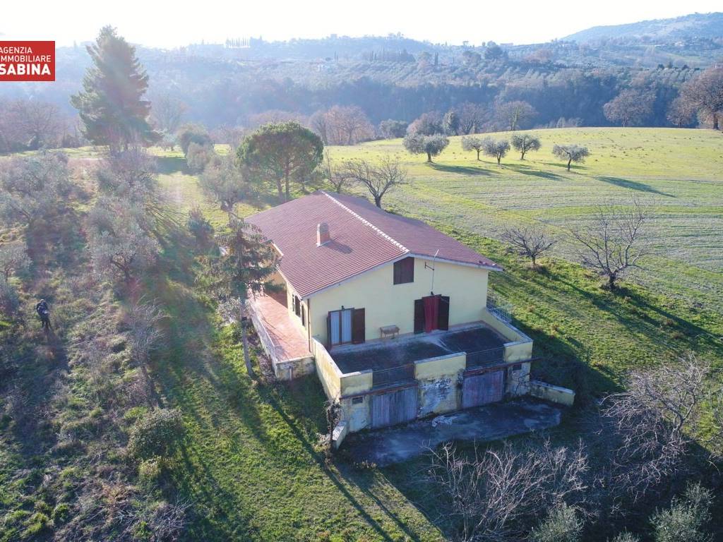 Villa a Casperia in Via San Giovanni, 5 - Foto 4