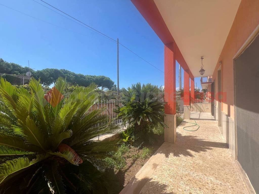 Appartamento a Taranto in via Rose, 23 - Foto 2