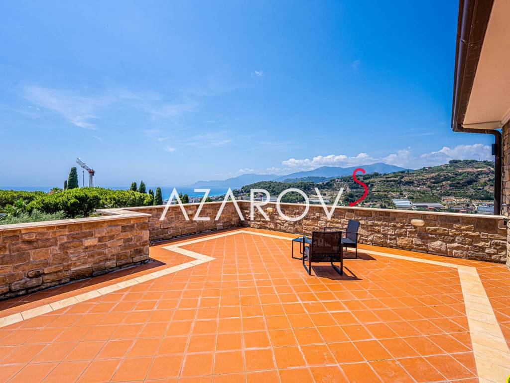 Villa a Bordighera in Via Duca d'Aosta, 24 - Foto 2