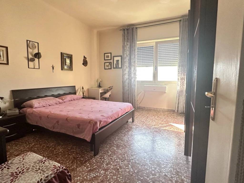 Appartamento a Taranto in Viale Magna Grecia, - Foto 4