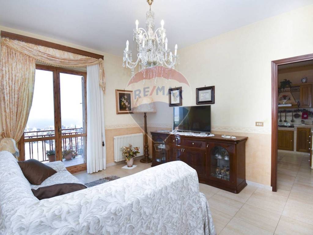 Appartamento a Acireale in via Parini - Foto 4
