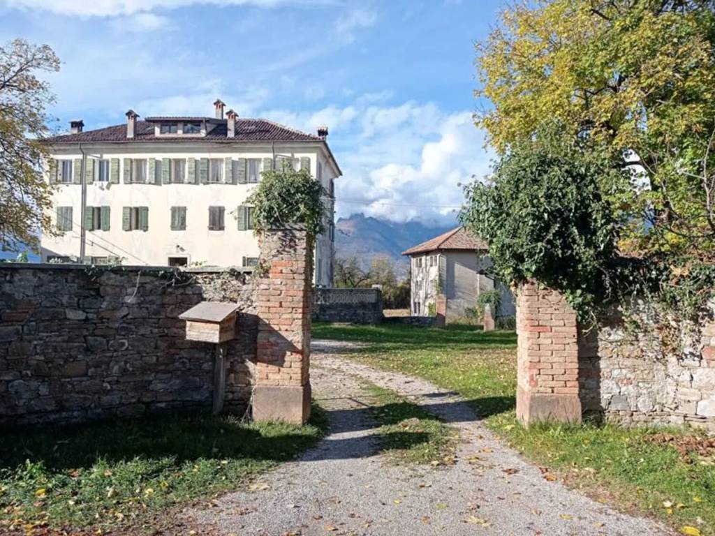 Villa a Belluno in Via Cavessago S.N.C. - Foto 4