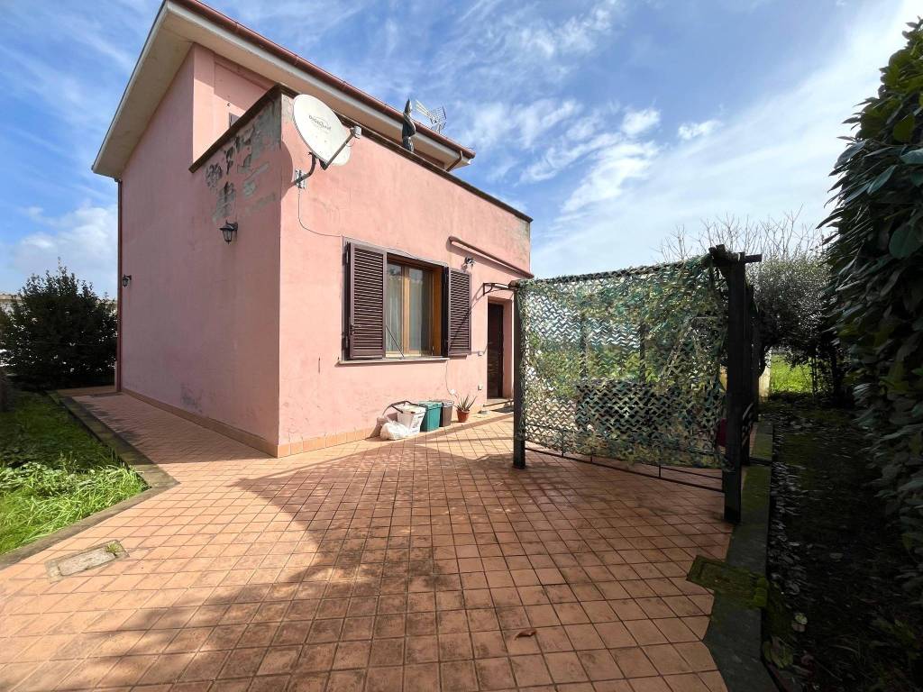 Appartamento a Valmontone in Via Colle del Tesoro - Foto 2