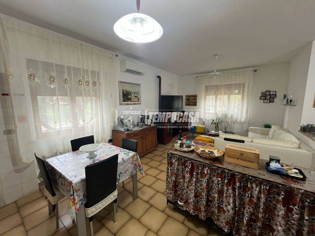 Appartamento a Mondavio in Strada Provinciale Mondaviese - Foto 3