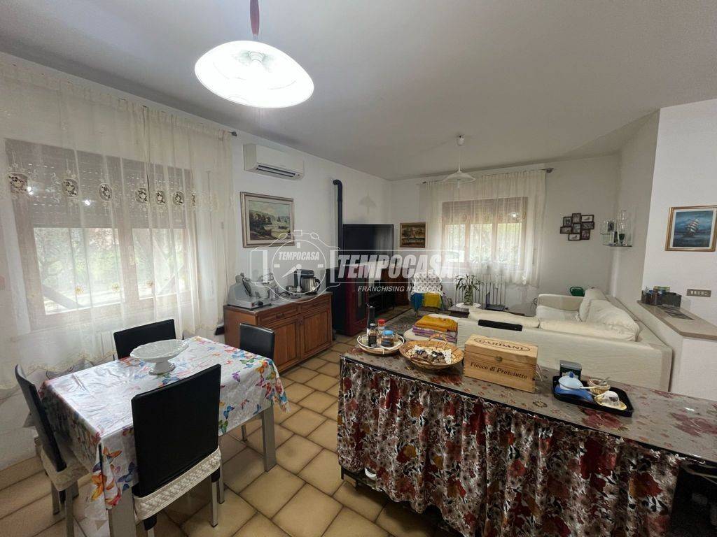 Appartamento a Mondavio in Strada Provinciale Mondaviese - Foto 4