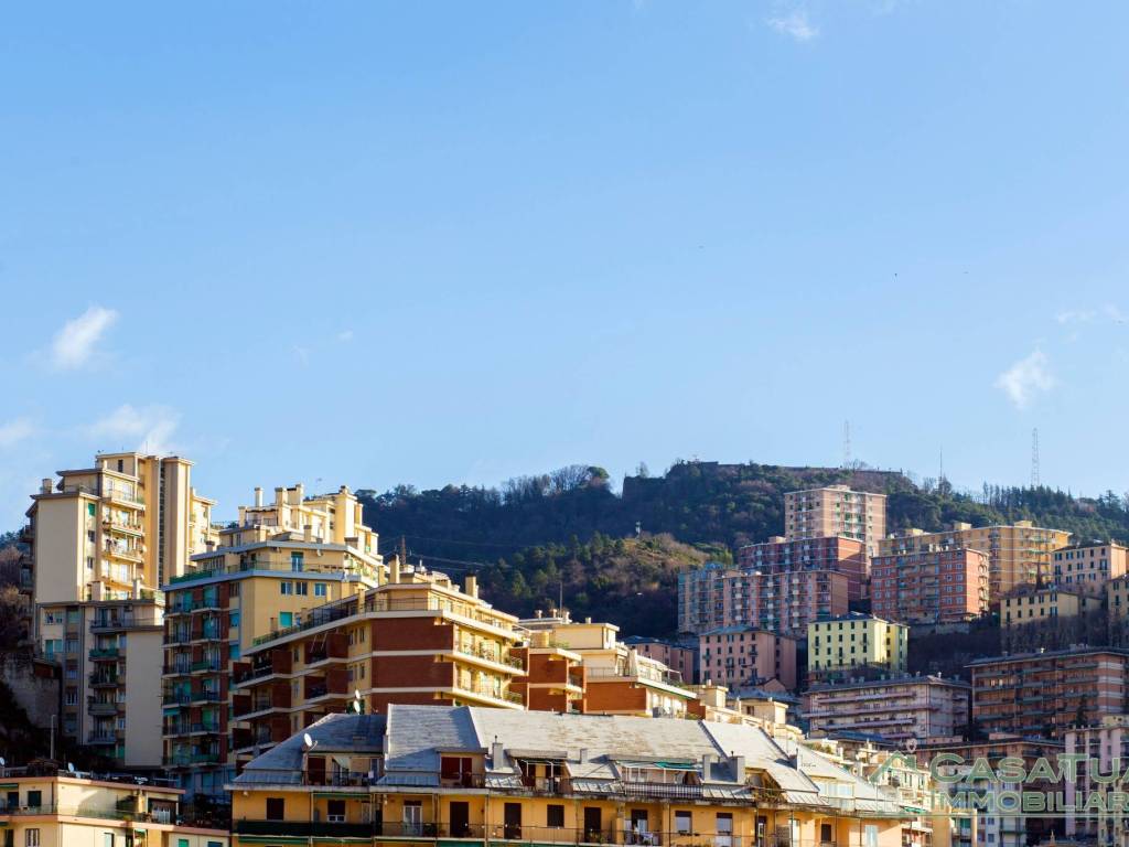 Appartamento a Genova in Via Bari, 36 - Foto 2