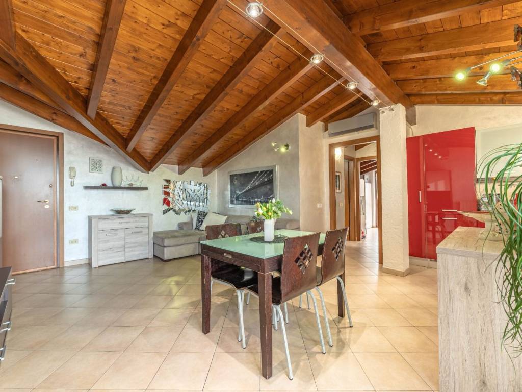 Appartamento a Lonate ceppino in Via Brunelleschi, 14 - Foto 4