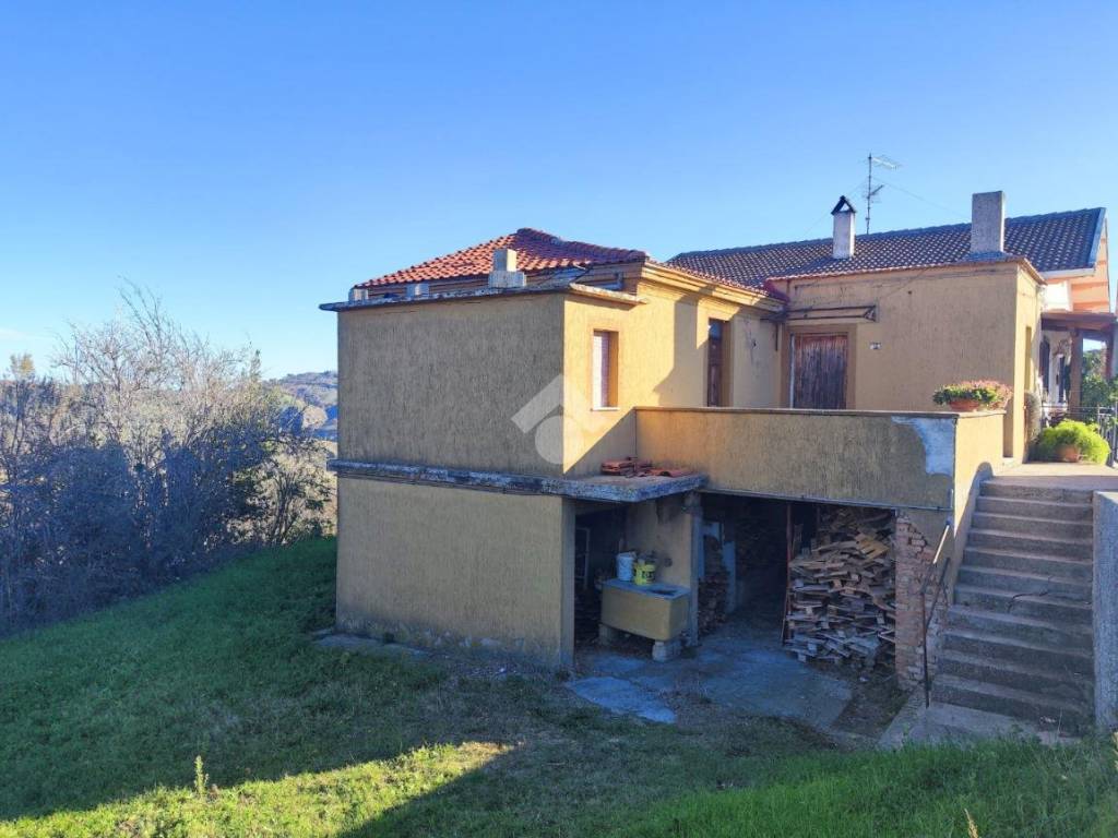Casa indipendente a Atri in Strada Provinciale 30, 53 - Foto 2