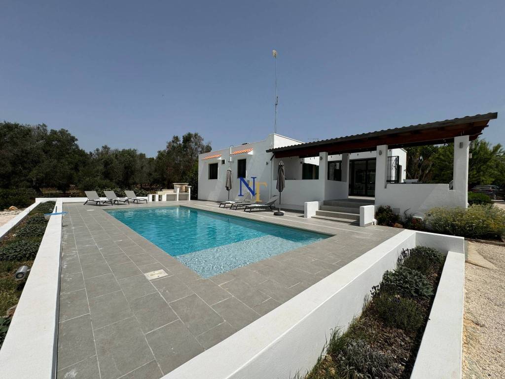 Villa a Ceglie messapica in Via Domenico Amati - Foto 2