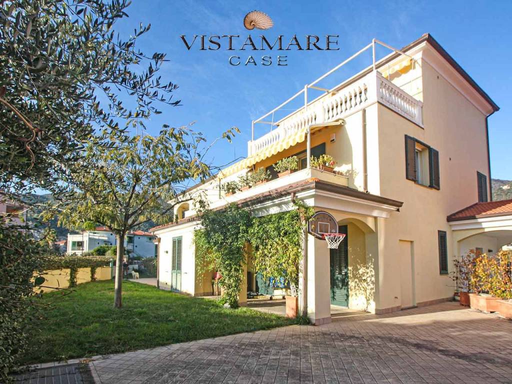 Appartamento a Taggia in Via San Martino, 212 - Foto 2