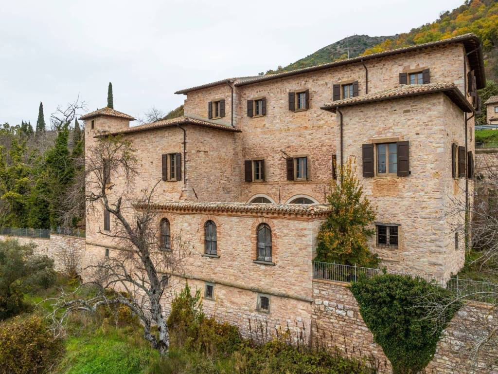 Palazzo / stabile a Gubbio in Loc. Loreto Alto - Foto 2