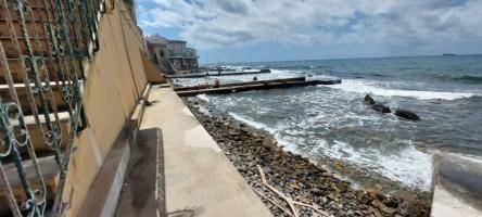 Appartamento a Livorno in Viale Amerigo Vespucci, - Foto 5