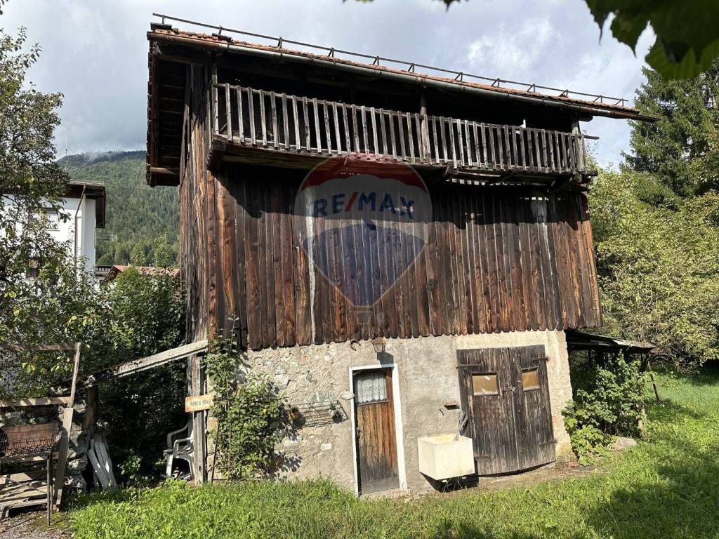Rustico / casale a Calalzo di cadore in Via Giacomelli, 93 - Foto 3