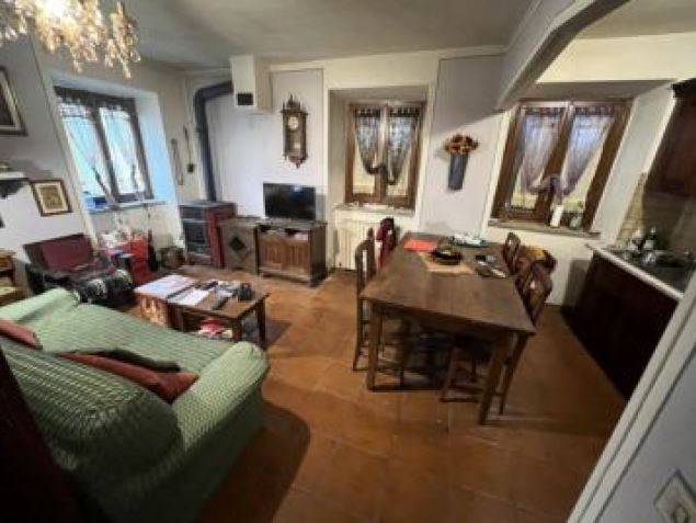 Casa indipendente a Ventasso in via Casale 23 - Foto 2