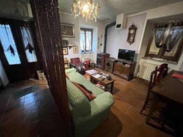 Casa indipendente a Ventasso in via Casale 23 - Foto 4