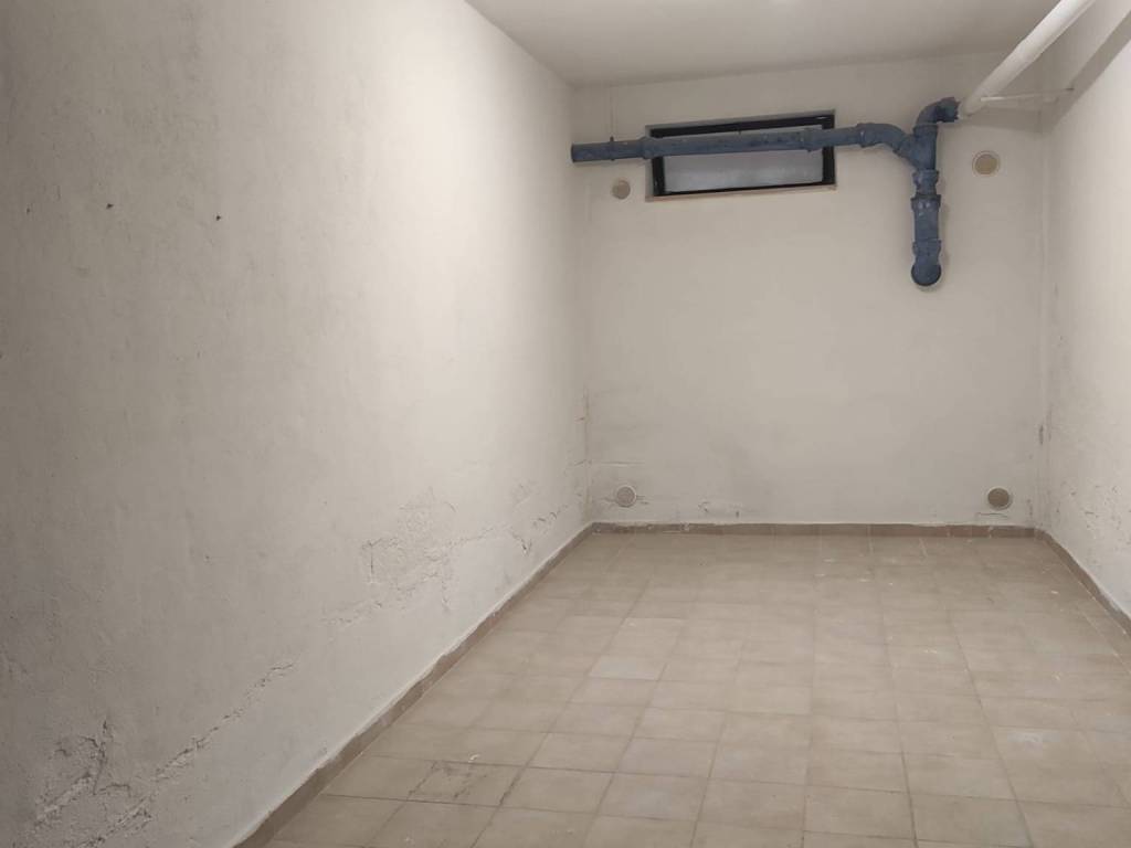 Box / garage a Trani in Via Beato Annibale Maria di Francia - Foto 2