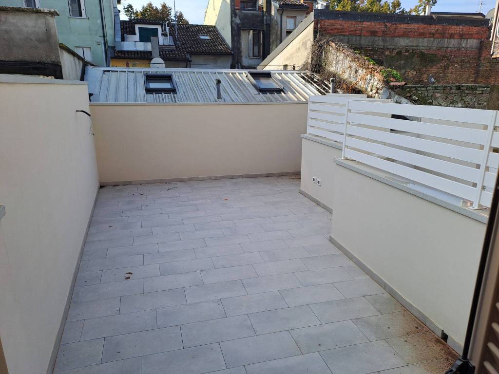 Appartamento a Guastalla in Via Carlo Pisacane - Foto 4