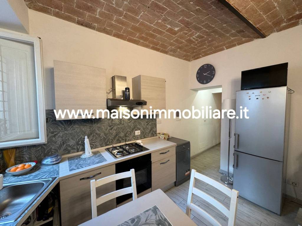 Casa indipendente a Prato in Piazza dei Partigiani - Foto 5