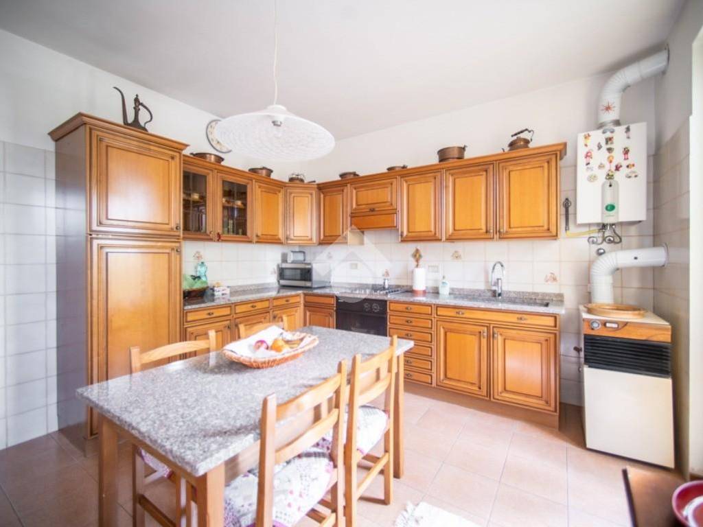 Villa a Villafranca di verona in Corso Vittorio Emanuele II, 69 - Foto 4