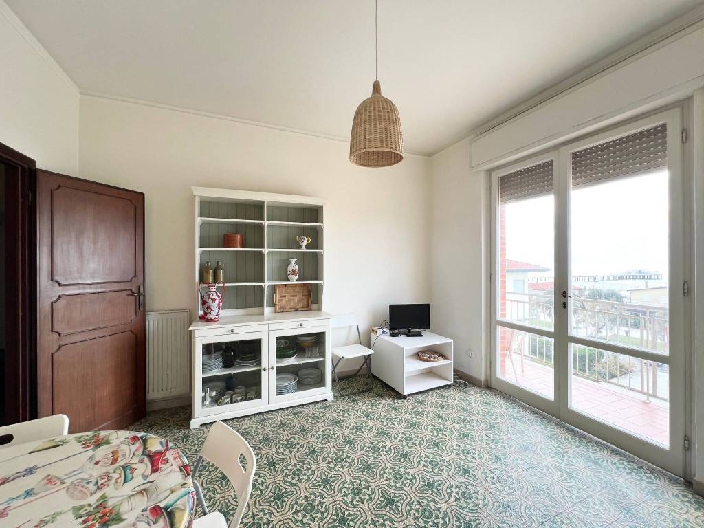 Appartamento a Camaiore in Via Ermenegildo Pistelli - Foto 5