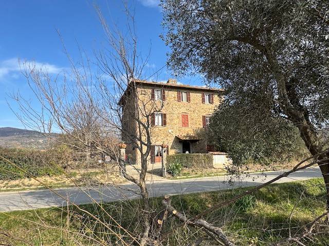 Casa indipendente a Cortona in LOCALITA’ VERNAZZANO 41 - Foto 3