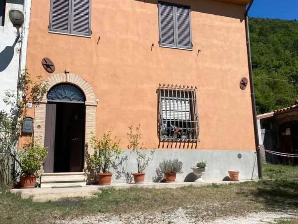 Villa a Fabriano in Borgo Tufico - Foto 2