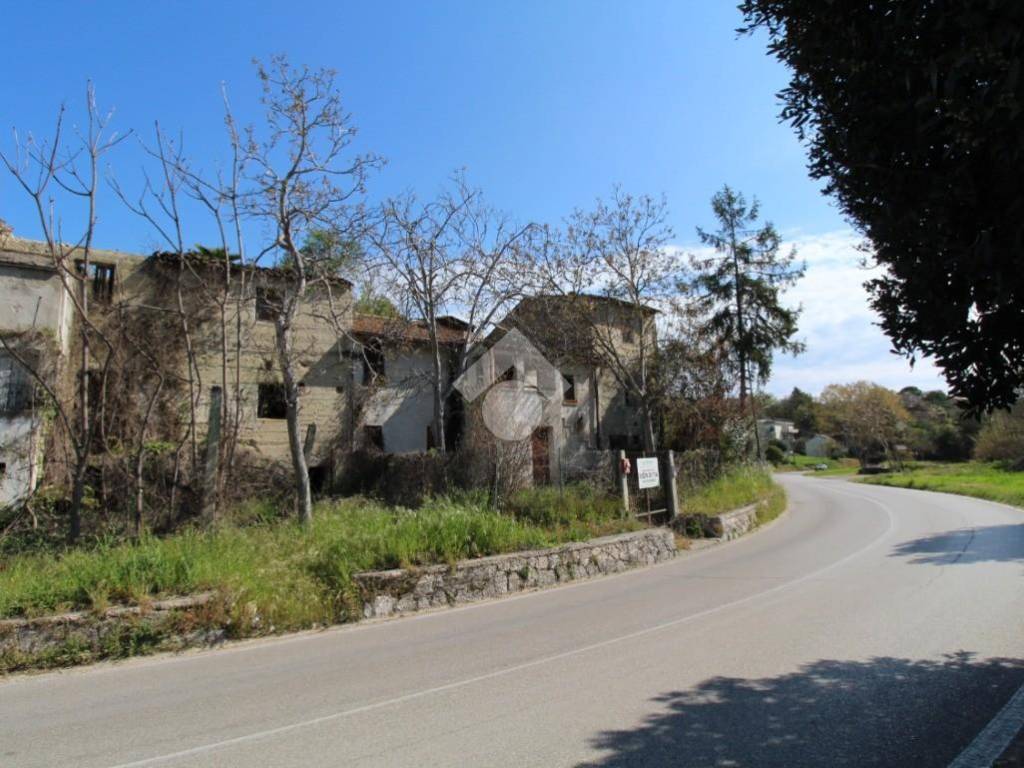 Rustico / casale a San benedetto del tronto in Via montagna dei fiori, 60 - Foto 4