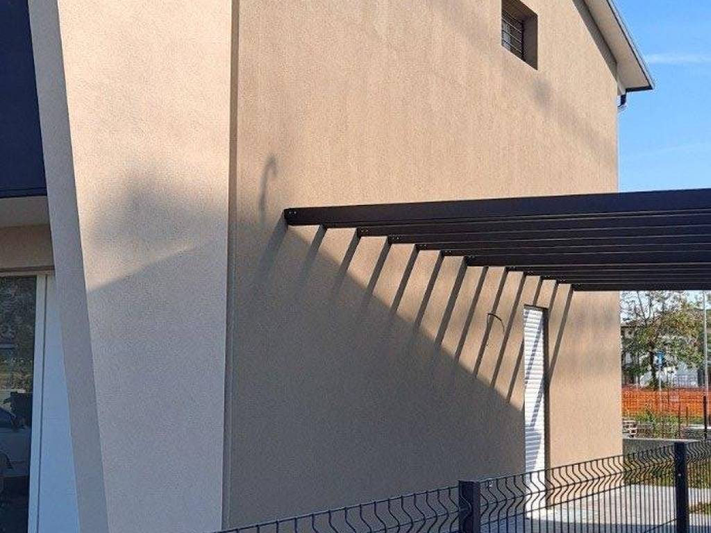 Villa a Bassano del grappa in Via Roma - Foto 4