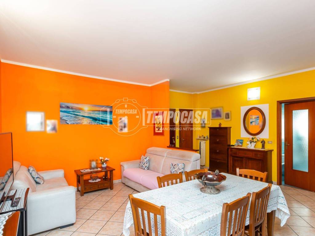 Appartamento a Poirino in Via del Lobetto, Marocchi 14/SCALA A - Foto 3