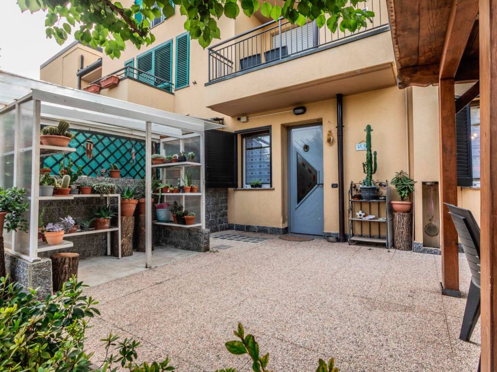 Appartamento a Gorla maggiore in Viale Europa, 57 - Foto 2