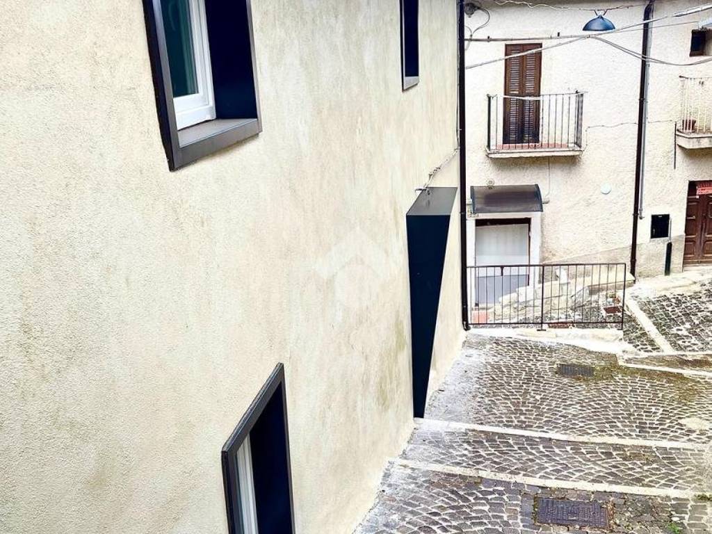 Casa indipendente a Tagliacozzo in Via Labirinto, 2 - Foto 4