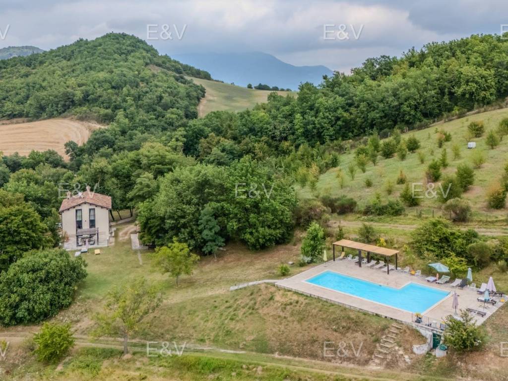 Villa a Cagli in Via Giovanni Santi - Foto 2