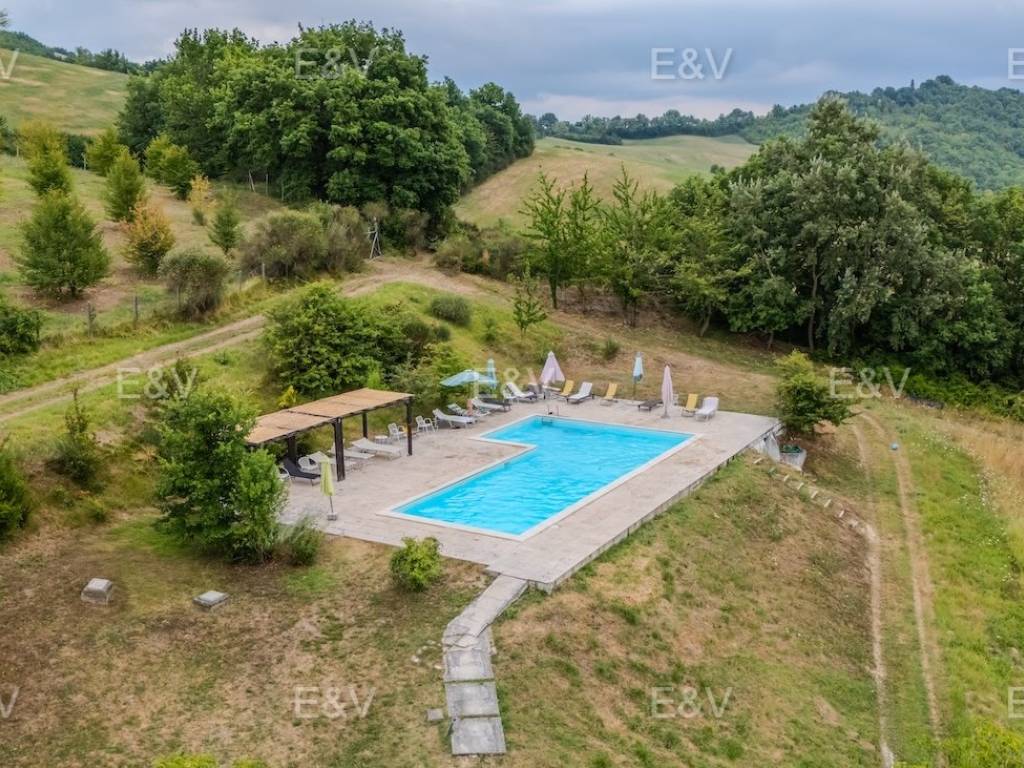 Villa a Cagli in Via Giovanni Santi - Foto 3