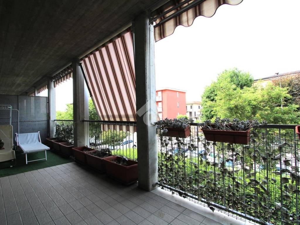 Appartamento a Bareggio in Via Piave, 73 - Foto 2
