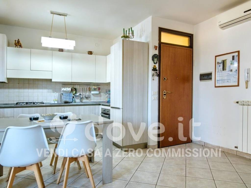 Appartamento a Occhiobello in Via Enrico Berlinguer, 12 - Foto 2
