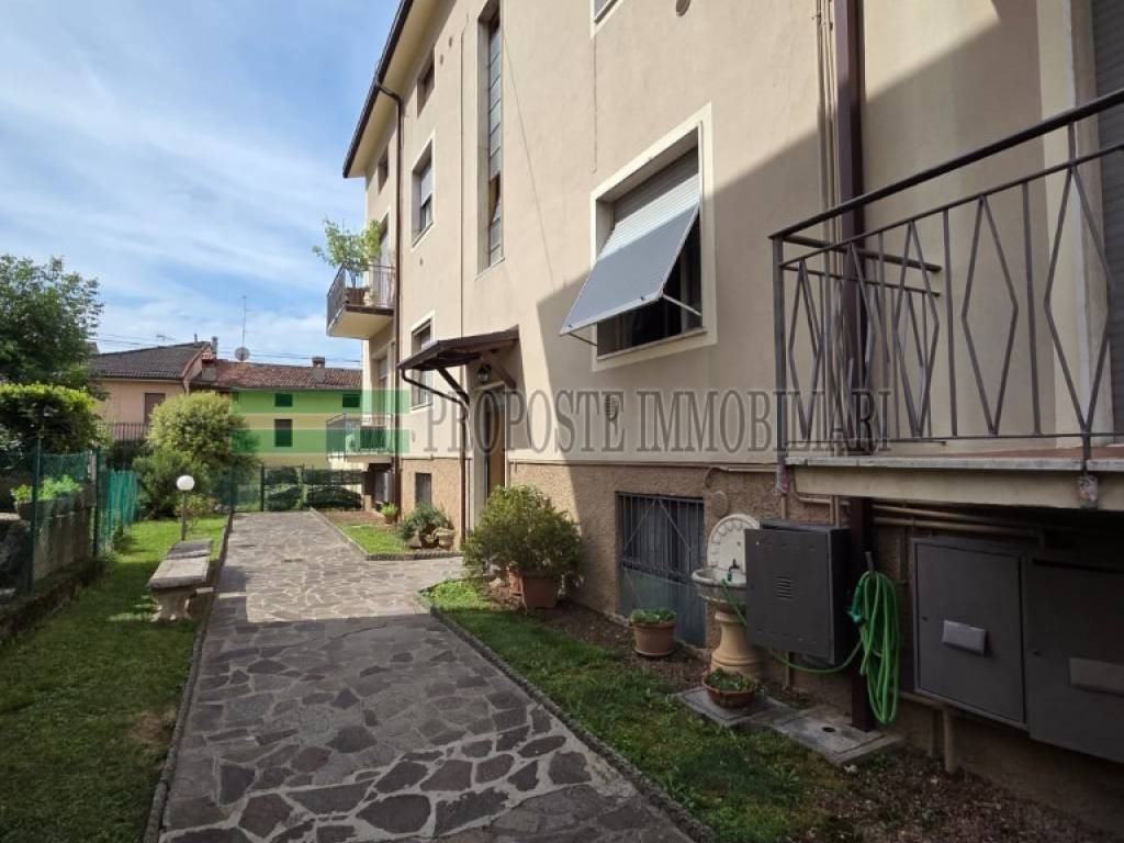 Appartamento a Ome in Via Vittorio Veneto - Foto 2