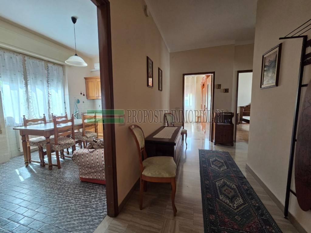 Appartamento a Ome in Via Vittorio Veneto - Foto 4