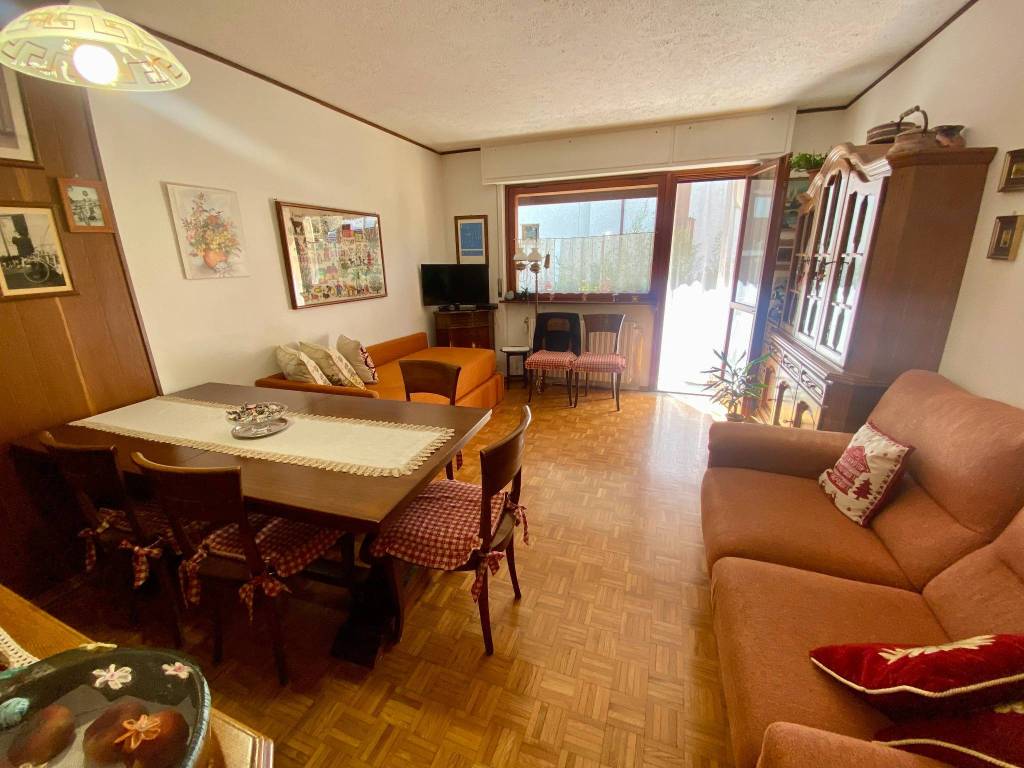 Appartamento a Bardonecchia in Viale Bramafam, 30 - Foto 2