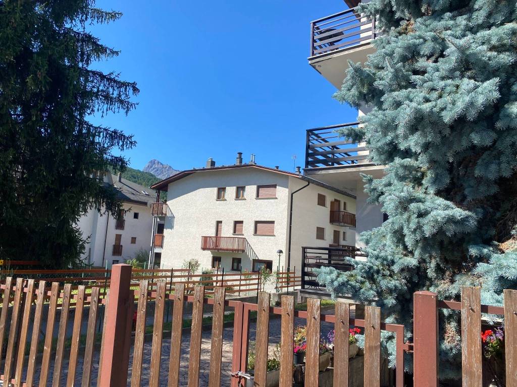 Appartamento a Bardonecchia in Viale Bramafam, 30 - Foto 3