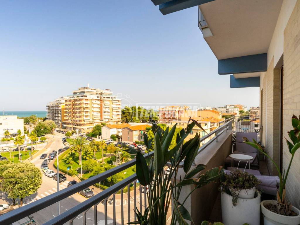 Appartamento a Civitanova marche in Viale Giacomo Matteotti, 30 - Foto 2