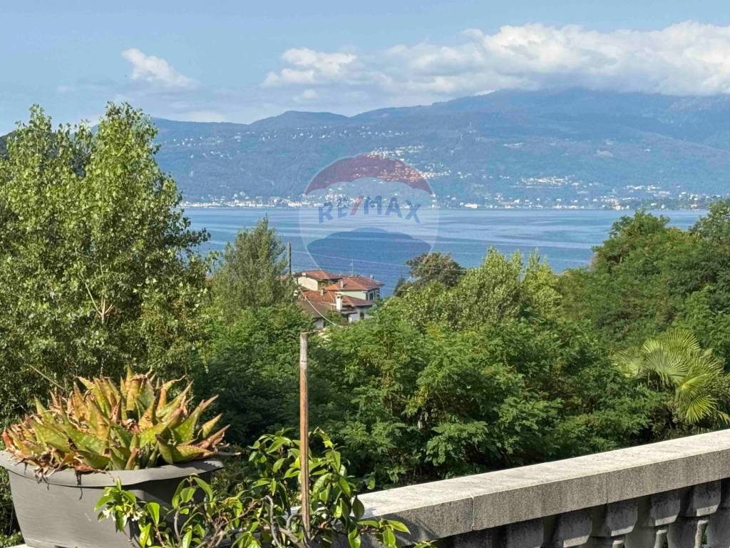 Casa indipendente a Castelveccana in Via Mazzini, 18 - Foto 2