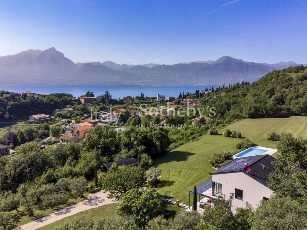 Villa a Torri del benaco in Via Volpara - Foto 2