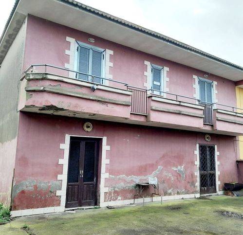 Villa a Castel volturno in Via Potenza - Foto 2