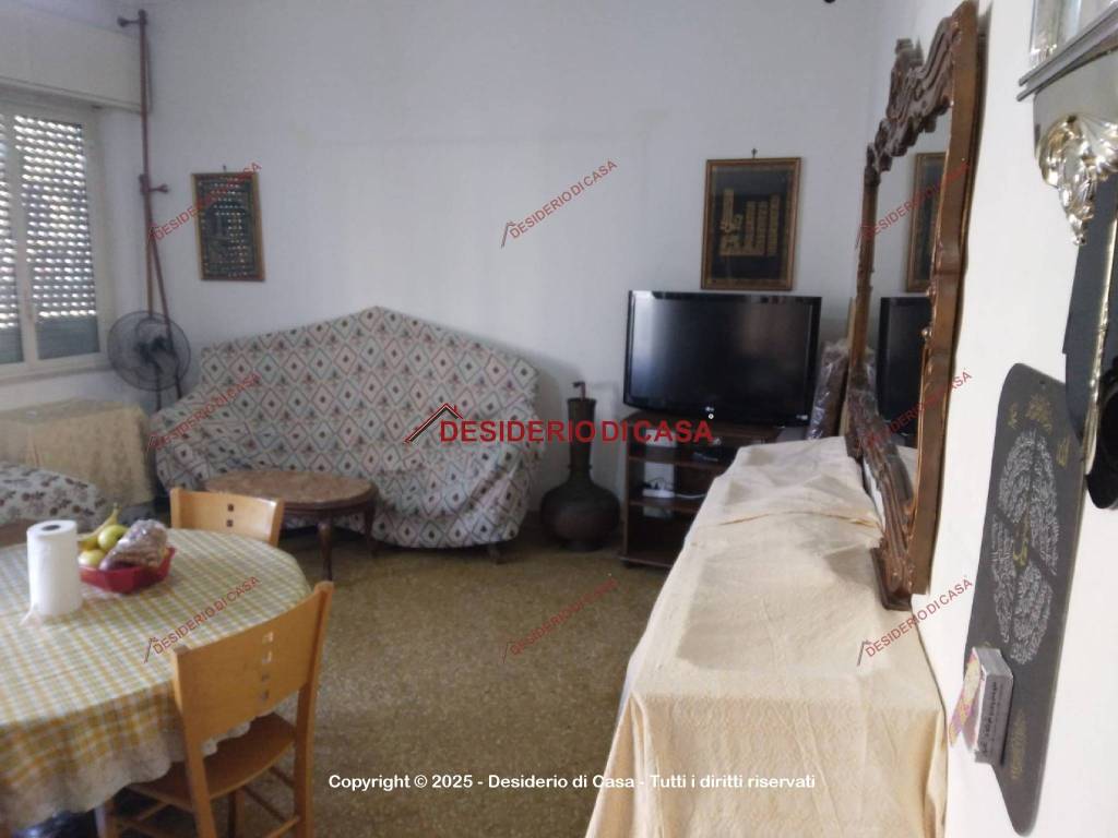 Appartamento a Palermo in Via Alessandro La Marmora, 48 - Foto 2