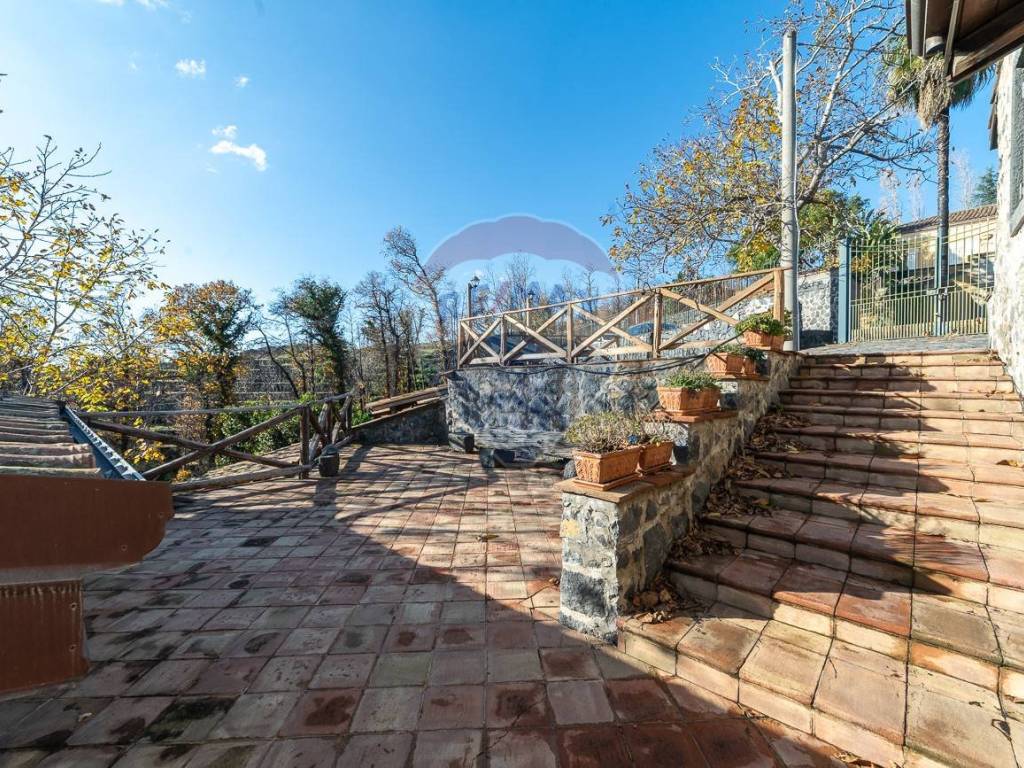 Casa indipendente a Milo in Via Martiri D'Ungheria, 33 - Foto 4